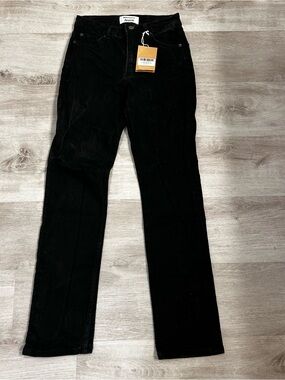 Reformation Liza Jeans
Black
Size 24
Brand new with tags
Black is washed out